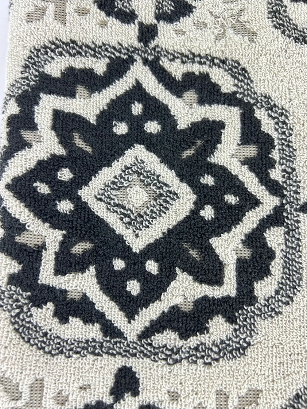 Peri Home Bath Towel Set Black Cream Floral Design 100% Cotton 3 Pc Set NEW
